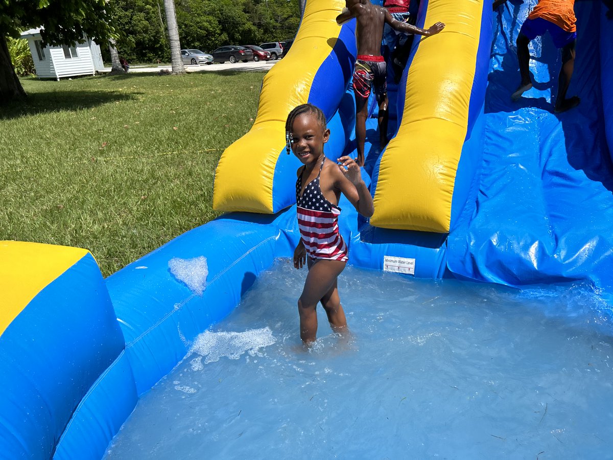 OneEleuthera's tweet photo. Summer isn’t here yet, but at OEF, we’re already thinking about what matters most: keeping our communities safe. ☀️
We’re proud to have equipped so many children and adults across South Eleuthera with lifesaving swimming skills through our FREE “Learn to Swim” program! 🏊‍♂️💙👧🏾👦🏼 https://t.co/UdMwqijvE1