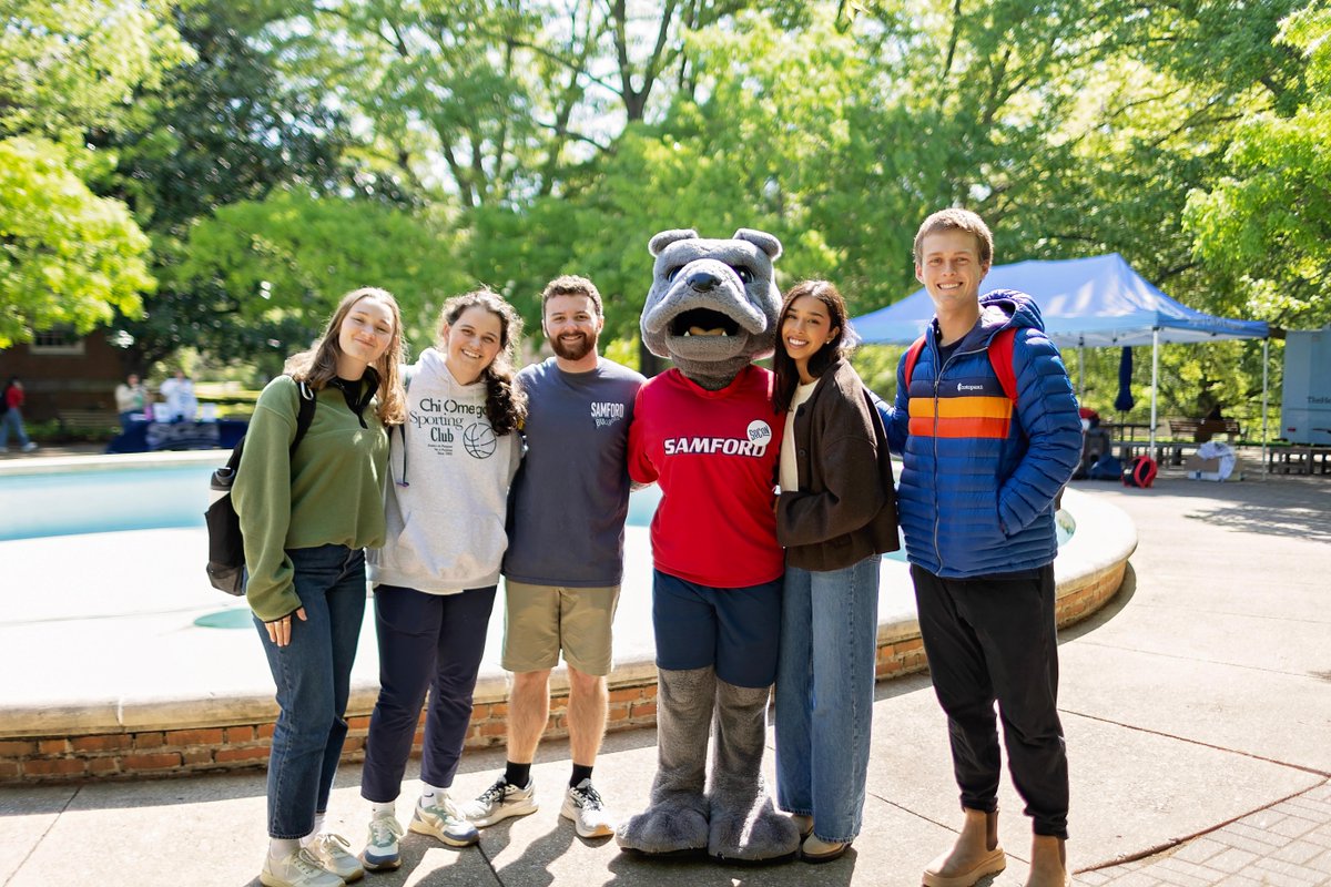 SamfordU's tweet photo. Samford Giving Day was one for the books! In just 24 hours, 1,350+ donors gave over $300,000 — the most ever raised in this annual tradition.

Thank you for supporting the people, programs and possibilities that make Samford so special. 💙 #SamfordGivingDay #ForeverSamford https://t.co/6wcKsSTJt9