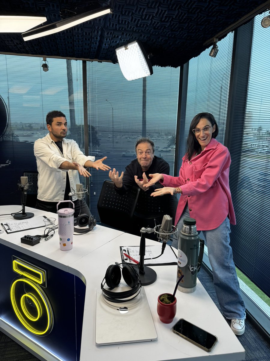 Oceano939's tweet photo. Noe, Germán y Pace ya están listos para hacer un programón. Arranca #Mucho por OLA Stream. 

Vení a YouTube: https://t.co/3RwxyOKFus https://t.co/jQvdHwg8Vi
