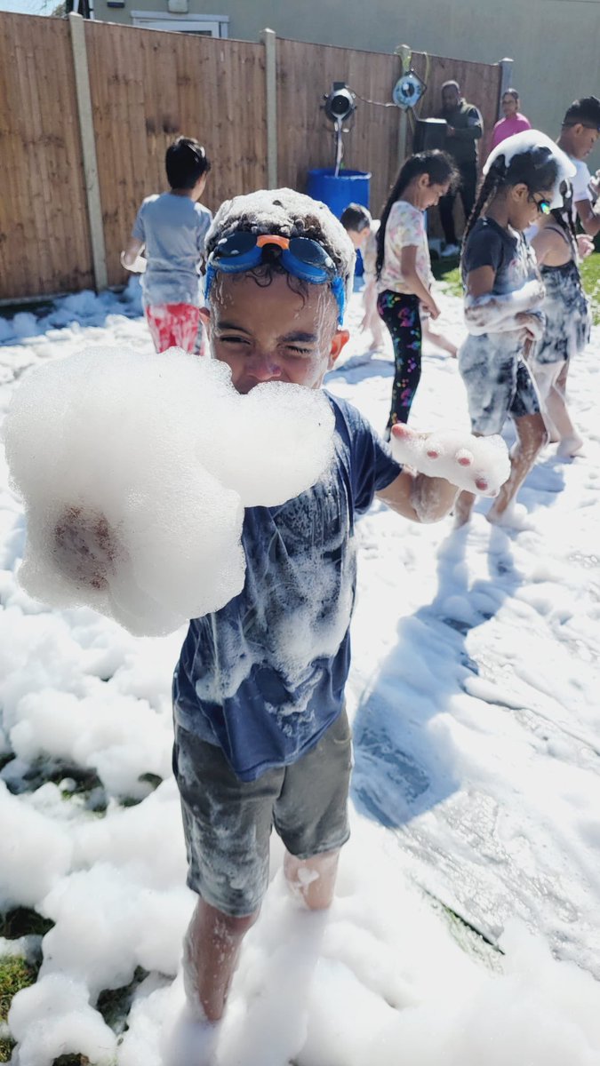 Bites and Bubbles tweet media