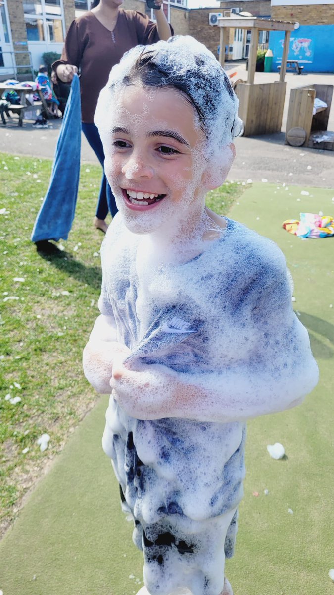 Bites and Bubbles tweet media