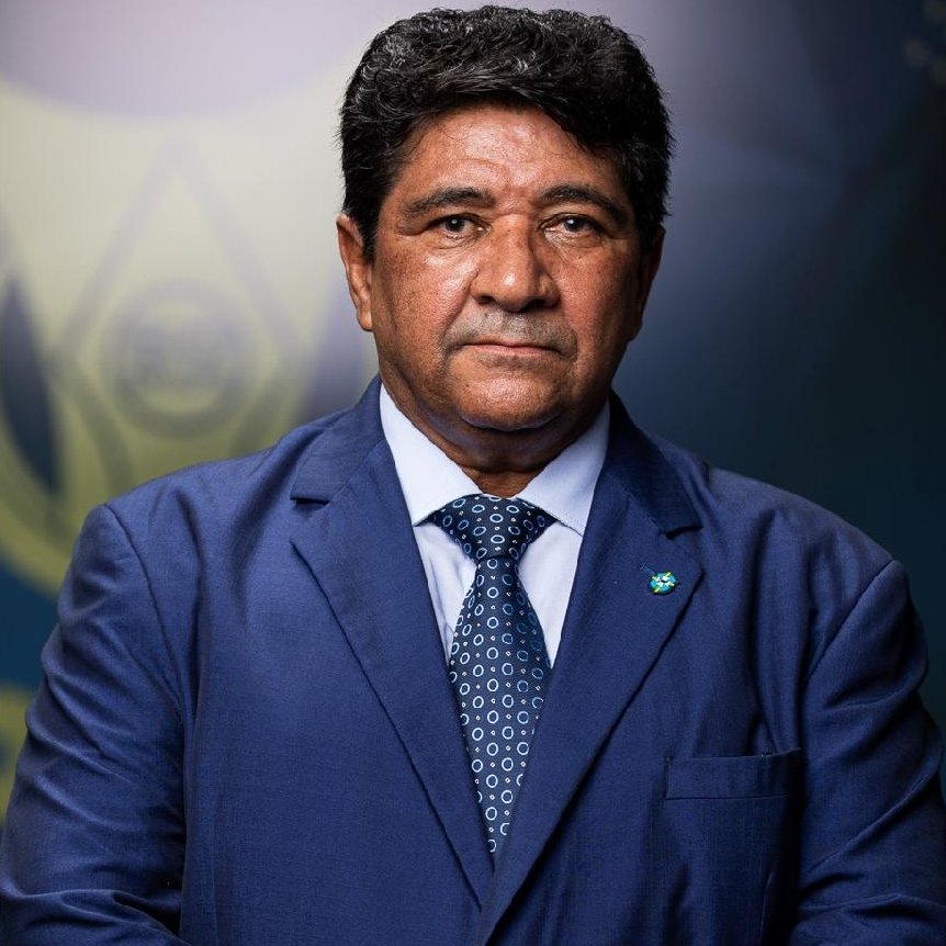 👀 🇧🇷 IDP, instituto do qual Gilmar Mendes é SÓCIO, fechou contrato milionário com a CBF. Meses depois, o ministro do STF concedeu uma liminar que SALVOU o mandato do presidente da confederação, Ednaldo Rodrigues.