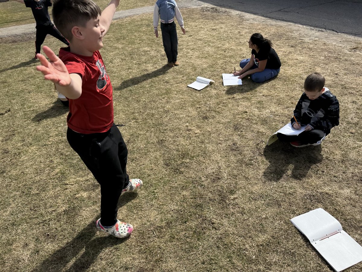 mrcdoublet's tweet photo. Math + movement = engagement! Grade 4 students counted each other’s jumping jacks for 1 minute, then we turned the sweat into stats. Mean, median, and mode made their move! ⁦@Woodman_Wolves⁩ ⁦@GEDSB⁩ https://t.co/eBFh3qML9t