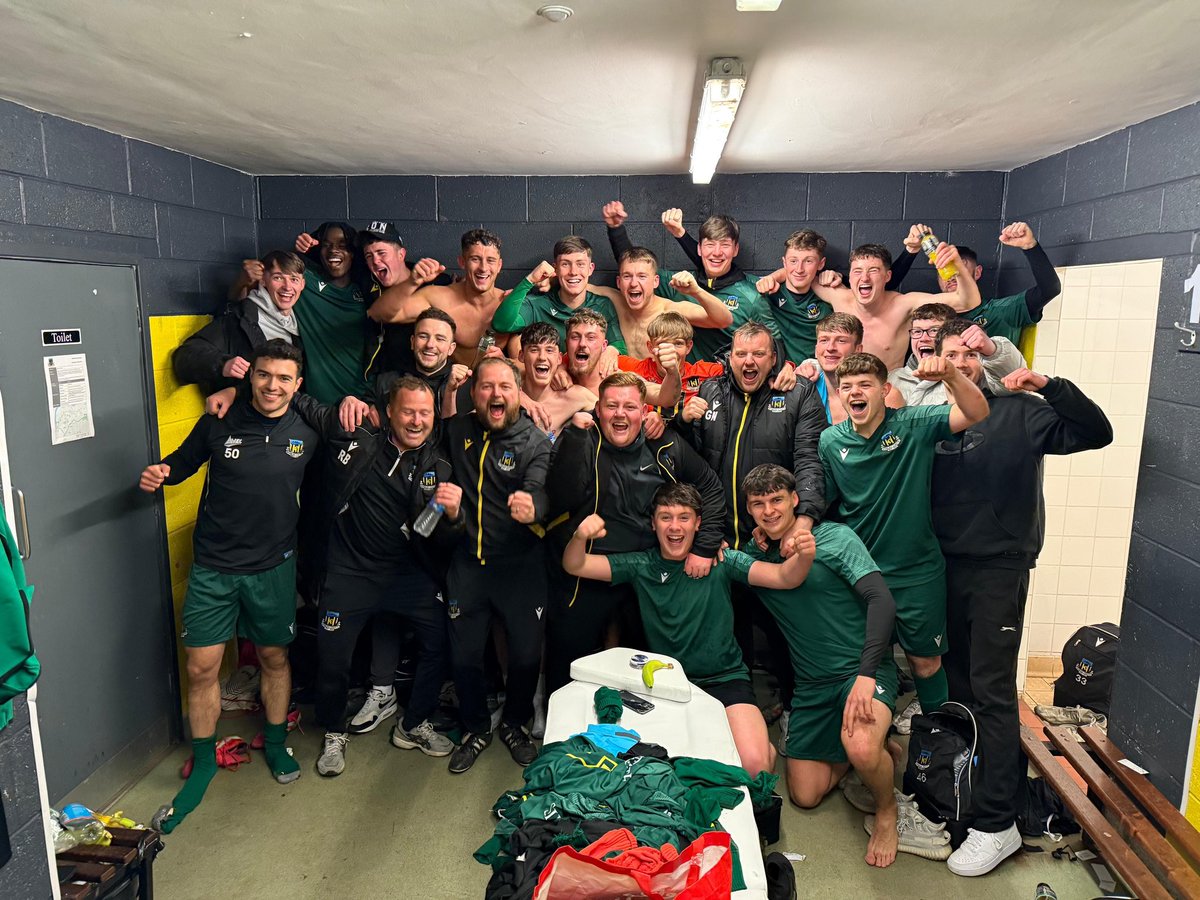 LEAGUE CHAMPIONS🟡⚫️🐝🏆

#UptheReserves 
#UTH
🐝