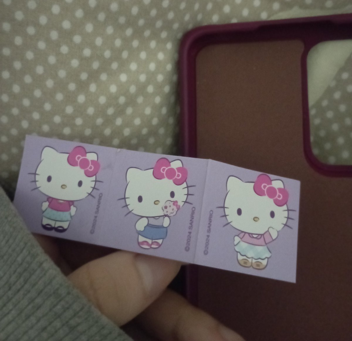 İşin ilk günü bi bebenin bıraktıgı stickerı kaptım