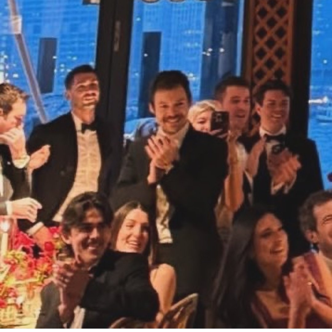 doyouknow80's tweet photo. someone's happy when he's in a wedding and that's for a reason... https://t.co/nEx1CIHwed