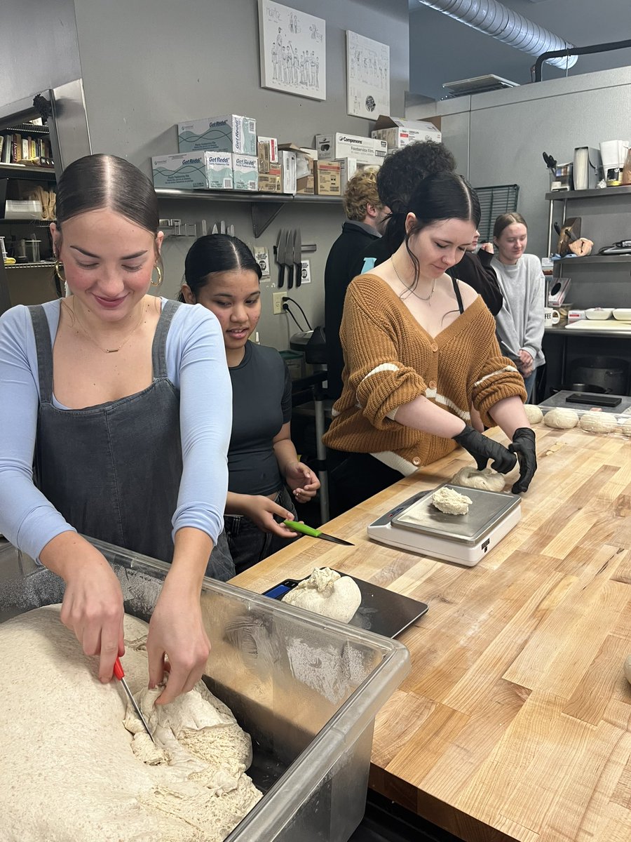 botkinfcs's tweet photo. The best morning with @montageincf 🤩

Thank you for sharing your expertise with Foods 3, and for investing your time into the youth of Cedar Falls! https://t.co/REXXHtY5fO