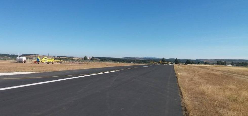 Prensacauquenes's tweet photo. #AERÓDROMO EL #BOLDO DE #CAUQUENES SIGUE #AVANZANDO EN SU #REFACCIÓN
El aeródromo El Boldo superó el 75% de avance con la ampliación de la pista principal, la pavimentación de la 2da vía para aviones de emergencia y el inicio de las obras de evacuación de aguas lluvias. https://t.co/8Z74VgFeQ5
