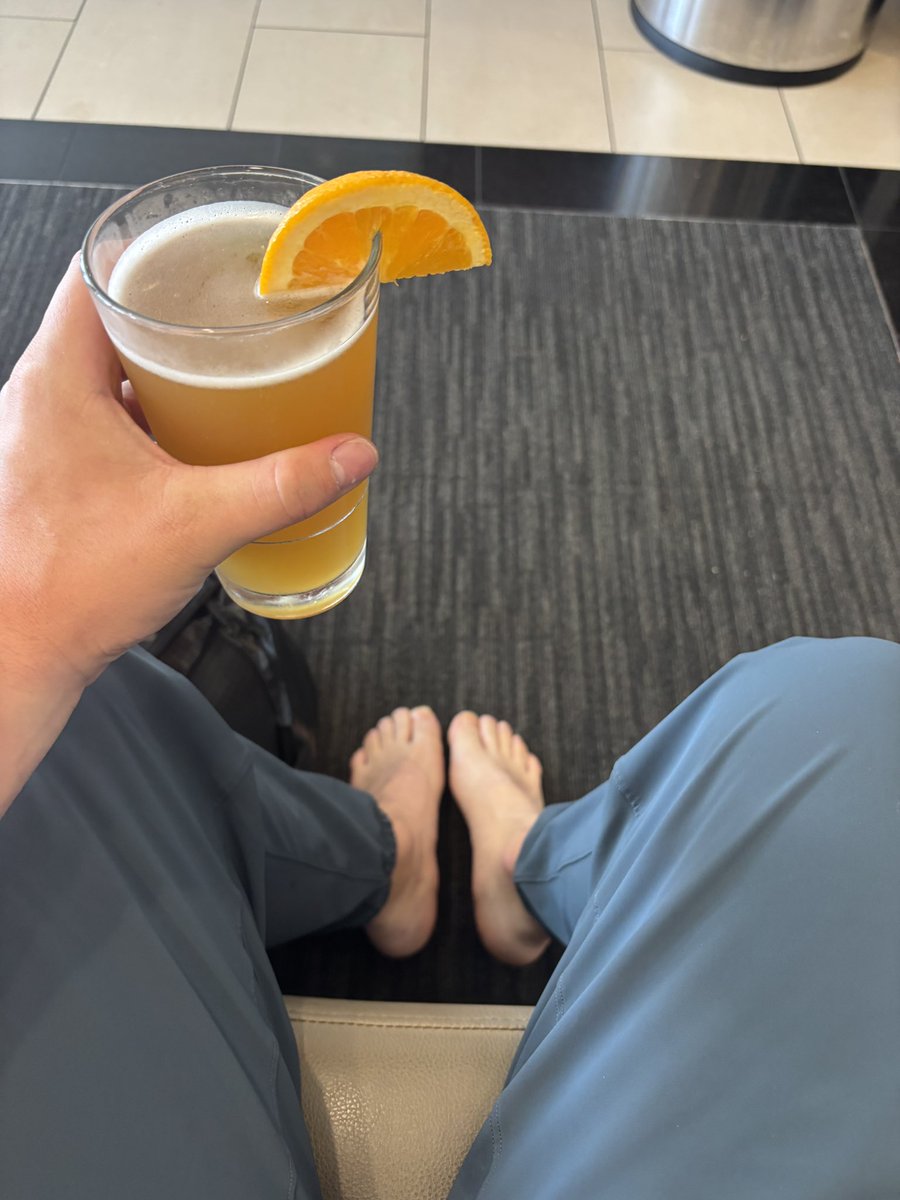 Loving the #united #club  #imrich