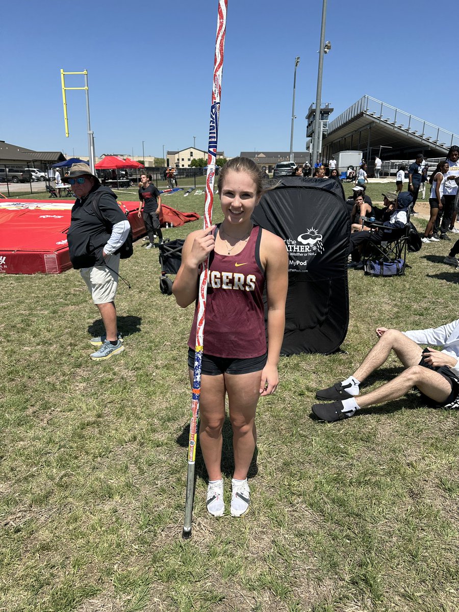 Adeline Spies extends her school record with a vault of 11’6”. Her 4th place finish qualified her for regionals!