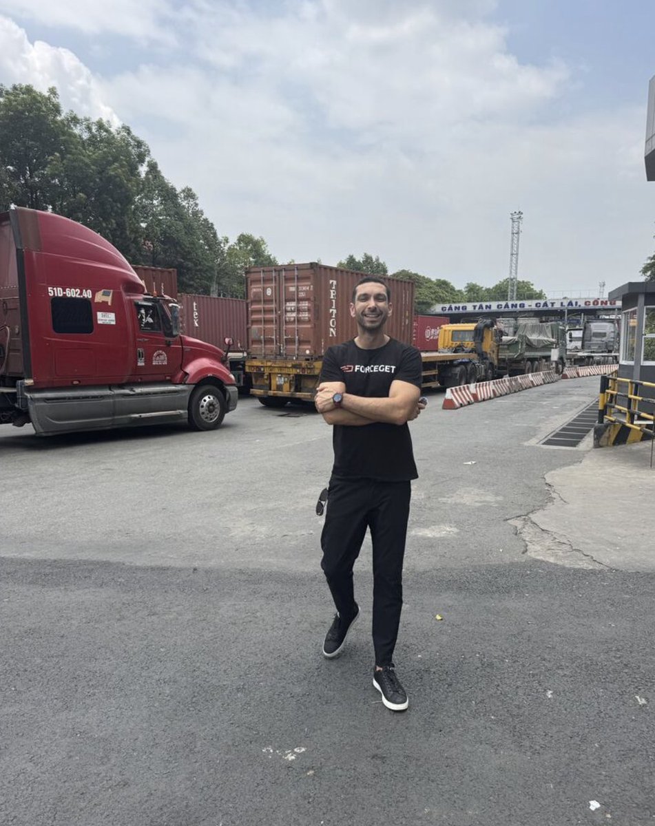 burakyolga_'s tweet photo. I’m here at the port in Vietnam, and I’ve been hearing a lot about new tariff updates affecting trade between Vietnam, China, and other countries. If you’re importing from Asia, now’s the time to get ahead. Let’s talk. https://t.co/AuIztgwPuE