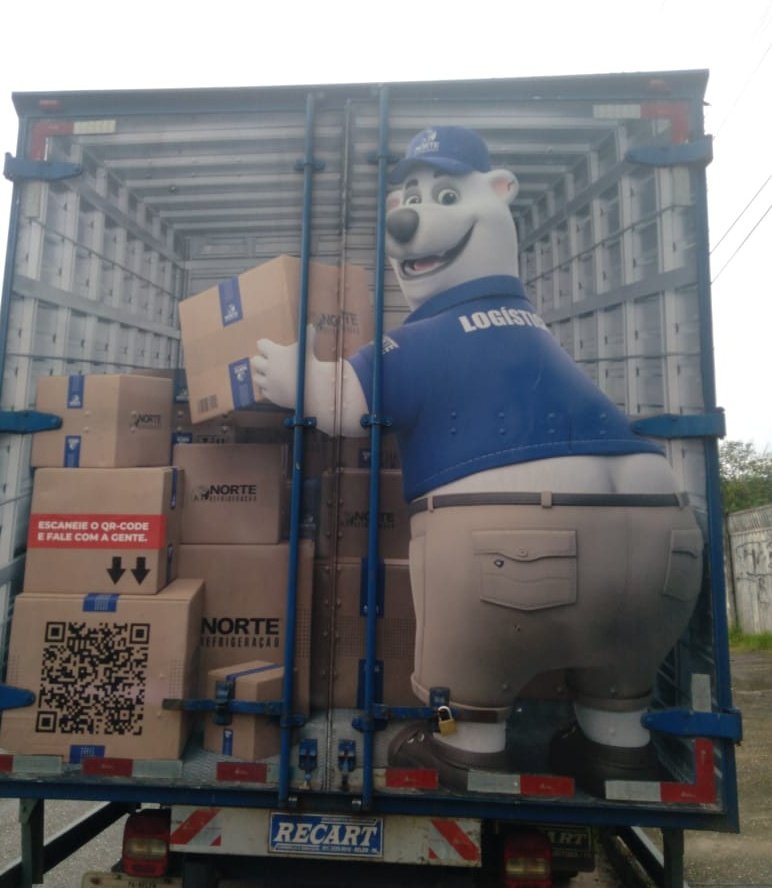 O mascote da Norte Refrigeração no caminhão 🤭🐻‍❄️