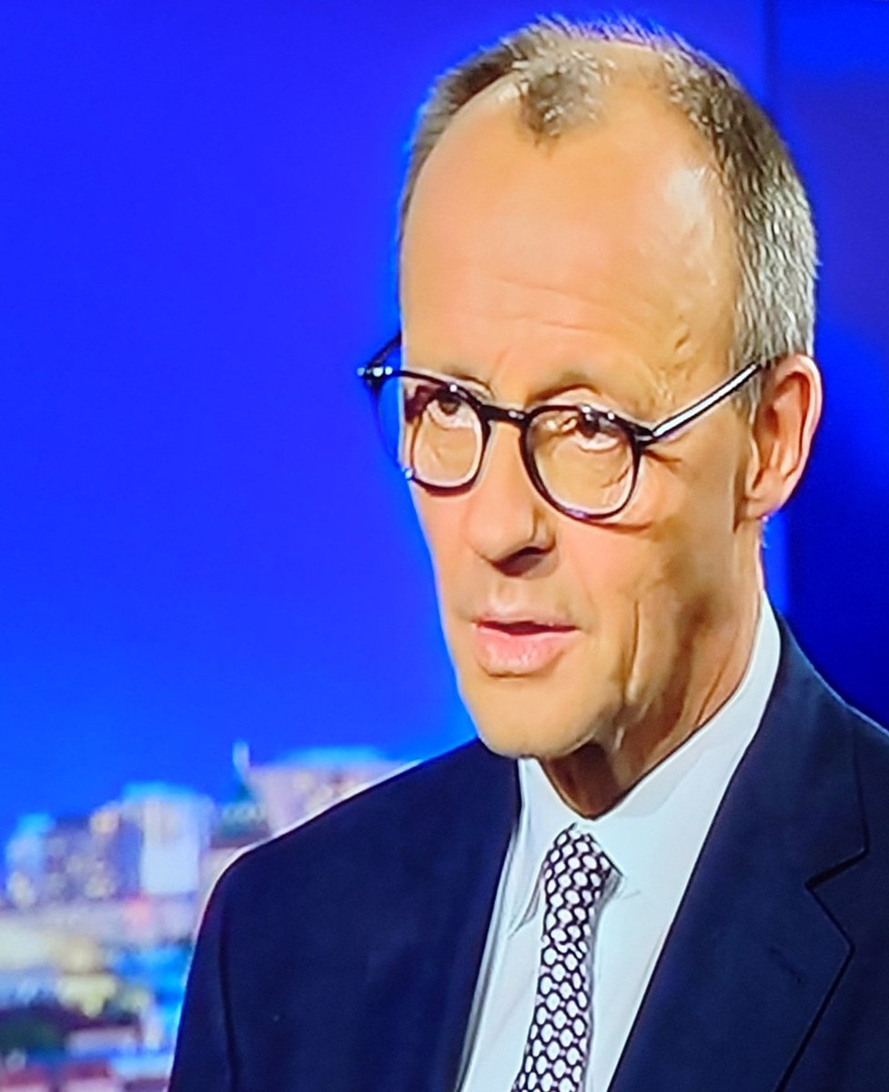 Heizungsgesetz: "Sie wollen, dass die Öl- und Gaspreise so steigen, dass die Leute irgendwann sagen, sie können sich das nicht mehr leisten?" - Merz: "JA." (RTL Direkt)