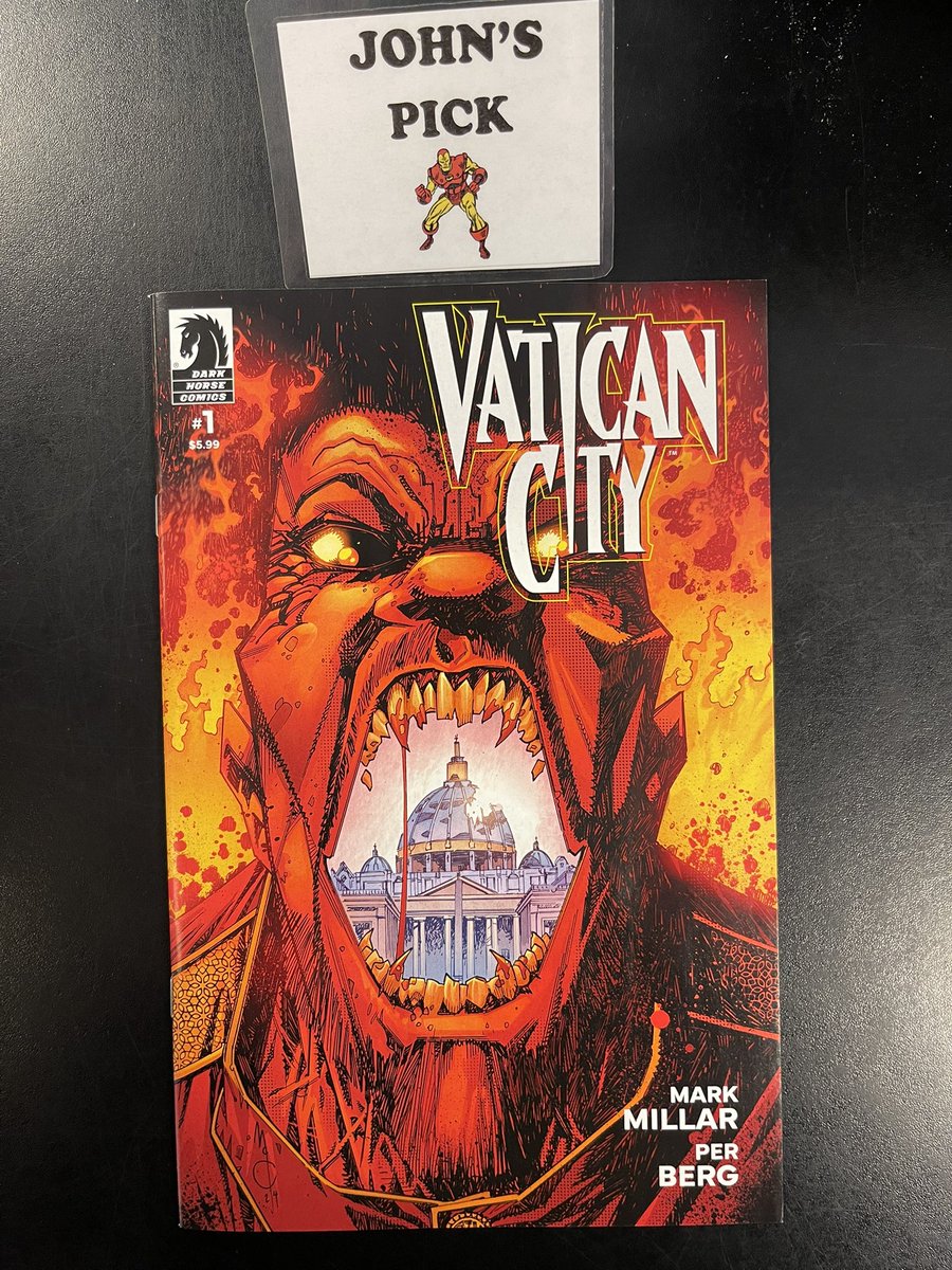 ComicsWorldPA's tweet photo. @mrmarkmillar #PerBerg @mccreaman #JohnKalisz @NotTooChaby #ChuckHowitt-Lease @DarkHorseComics #NCBD https://t.co/6x973fdoOy