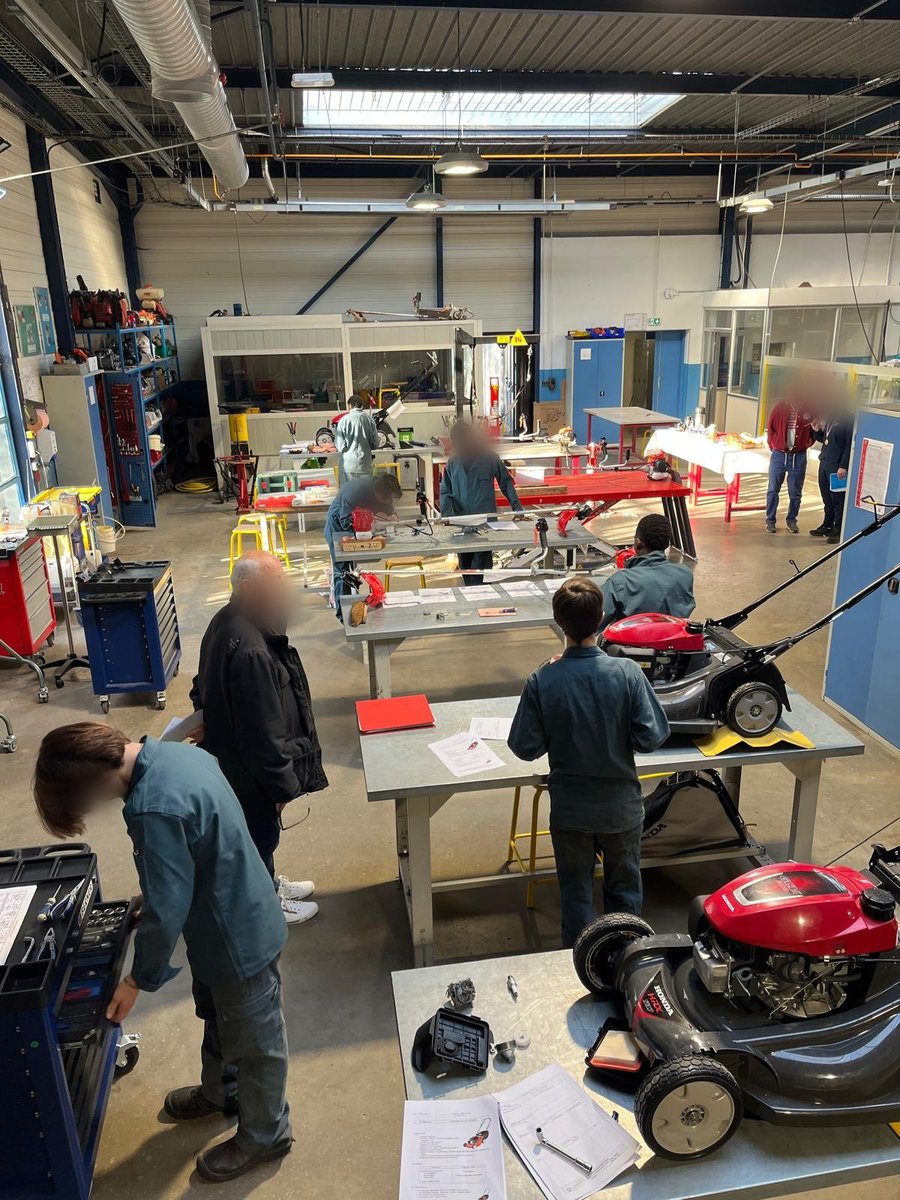 Lycée Louis Armand Eaubonne tweet media