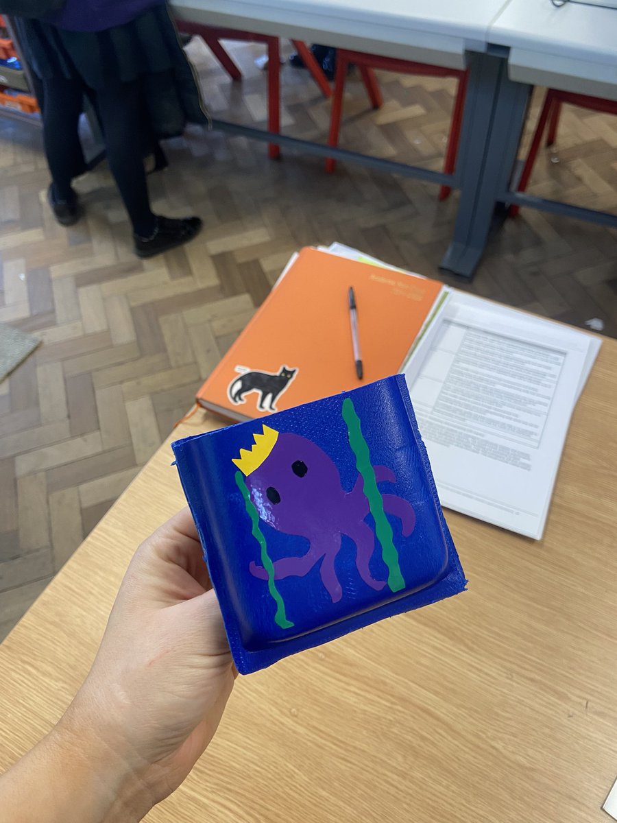 Miss Longshaw tweet media