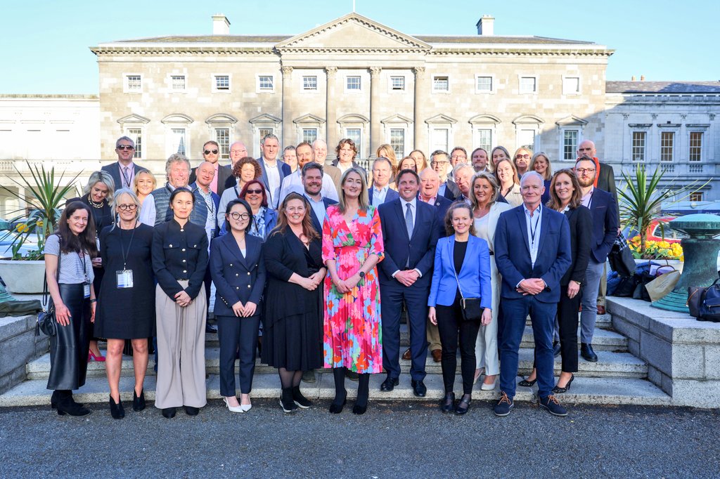 CormacDevlin's tweet photo. Great to welcome Dún Laoghaire - Rathdown Chamber to Leinster House this evening to discuss how we can support enterprise and jobs. https://t.co/fPpfHmFhvZ
