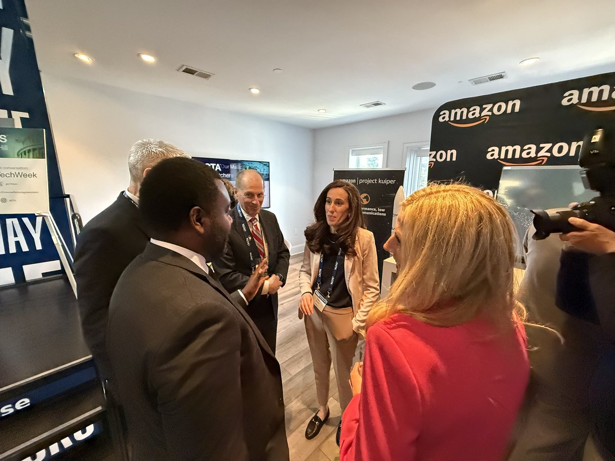 GaryShapiro's tweet image. Did you know? @Amazon is about to launch its first 27 #ProjectKuiper satellites into orbit TONIGHT at 7! Part of their effort to increase global #broadband access. #CTATechWeek #CESontheHill