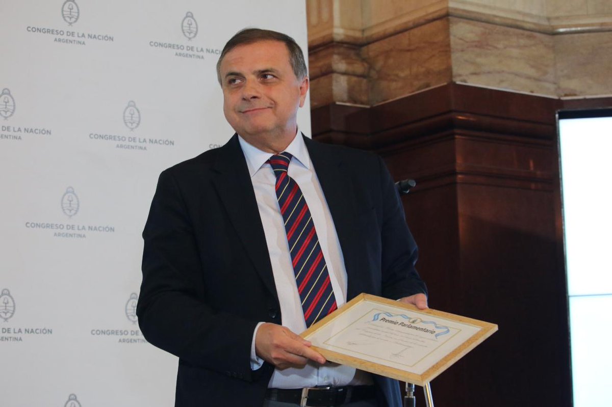 juanfbrugge's tweet photo. ✨ Premios Parlamentario 2024 ✨
Se realizo la entrega de los Premios Parlamentario 2024, donde se distinguió a diputados, senadores, periodistas y medios de comunicación por su labor durante el último año.
Tuve el honor de resultar en 5º lugar entre los diputados más destacados. https://t.co/w8GTkwFDLQ