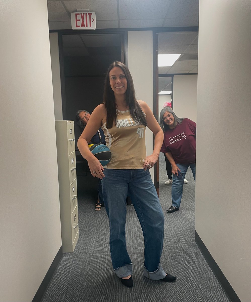 Unique_HR's tweet photo. Last week, we turned up the heat with our own March Madness bracket challenge!🏀 Let’s just say, the competitive spirit was alive and well! From bracket predictions to a few unexpected upsets, it was the kind of friendly chaos that brought everyone together. https://t.co/rLByCP97bO