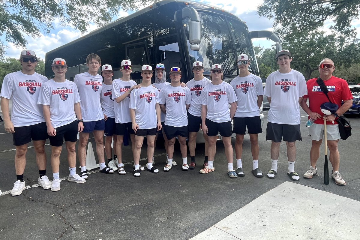 BaseIroquois's tweet image. We have arrived!!!

#Redhawks 
#SpringTraining 
@WNYTomPrince @sportsunionwny @bufnewspreptalk