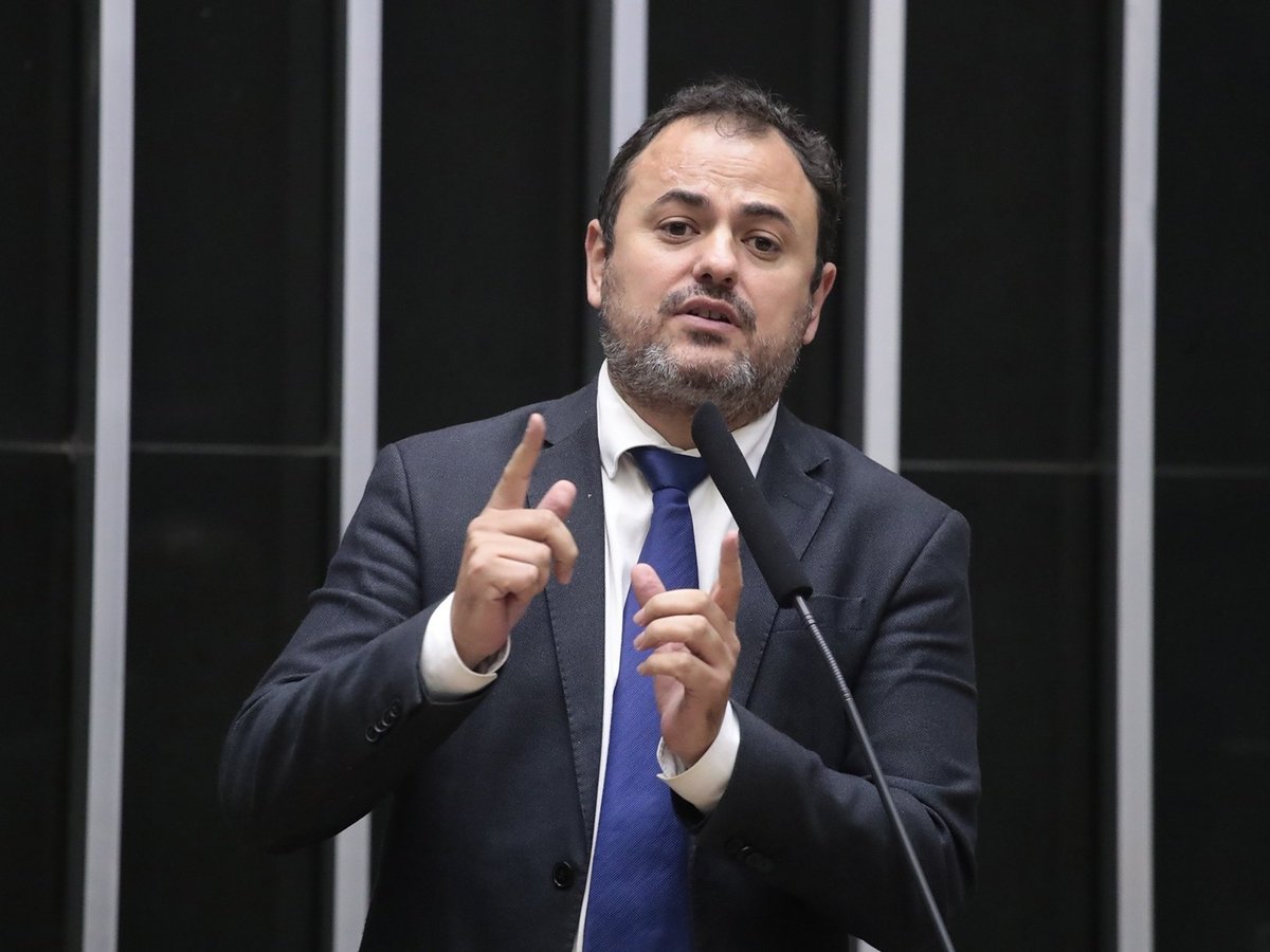 Eixo Político tweet media