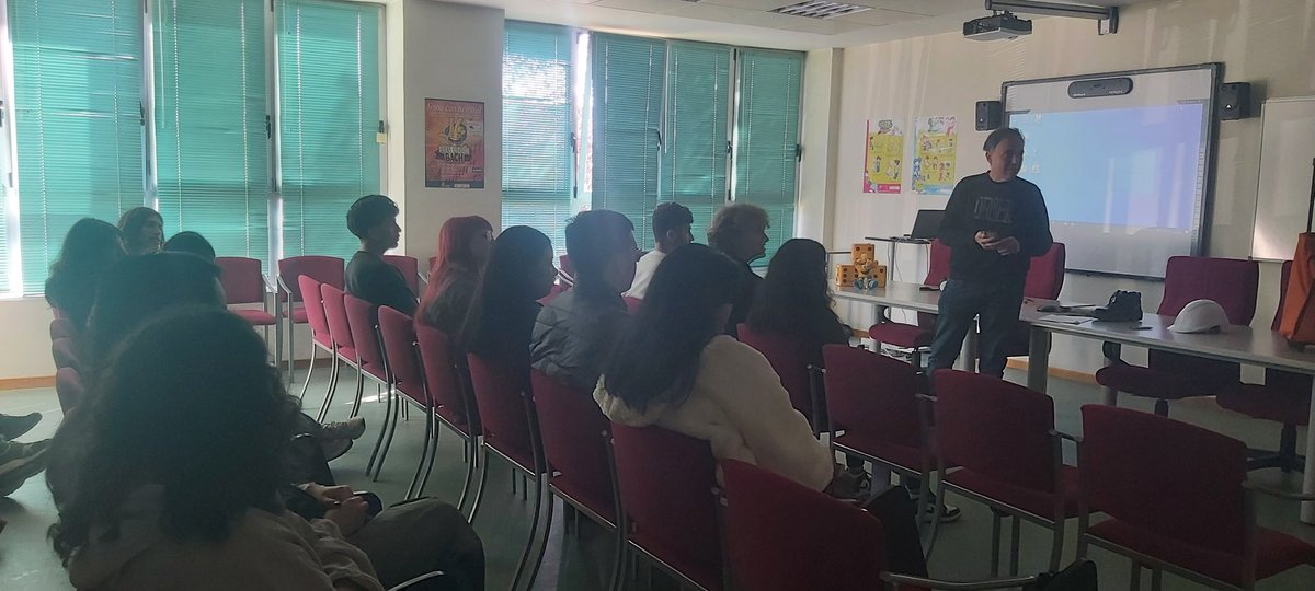 CIFP_Fabres's tweet photo. Visita formativa al #AulaPRL del Centro de Seguridad y Salud laboral de CyL @prevencionjcyl de alumnado de los ciclos de CON1, DCV1, ILV1 y VDJ1 @CIFP_Fabres @educacyl  
Excelente e integradora formación en Prevención de riesgos laborales
Muy recomendable Enhorabuena y gracias https://t.co/sB8AX6wPKl