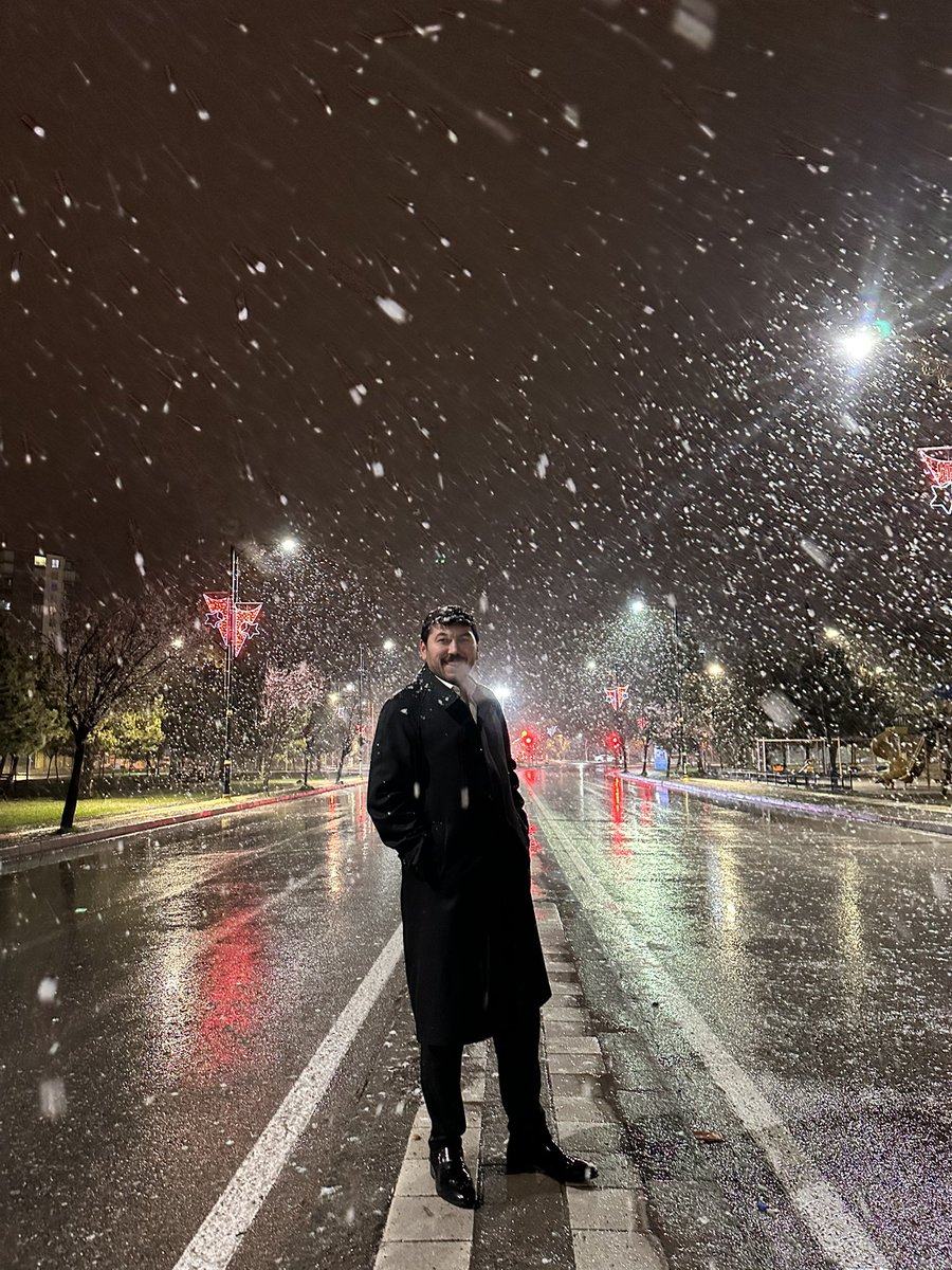 Sultan Şehir Sivas’ımızda, bereketli bir nisan akşamı.

Maşallah..😊