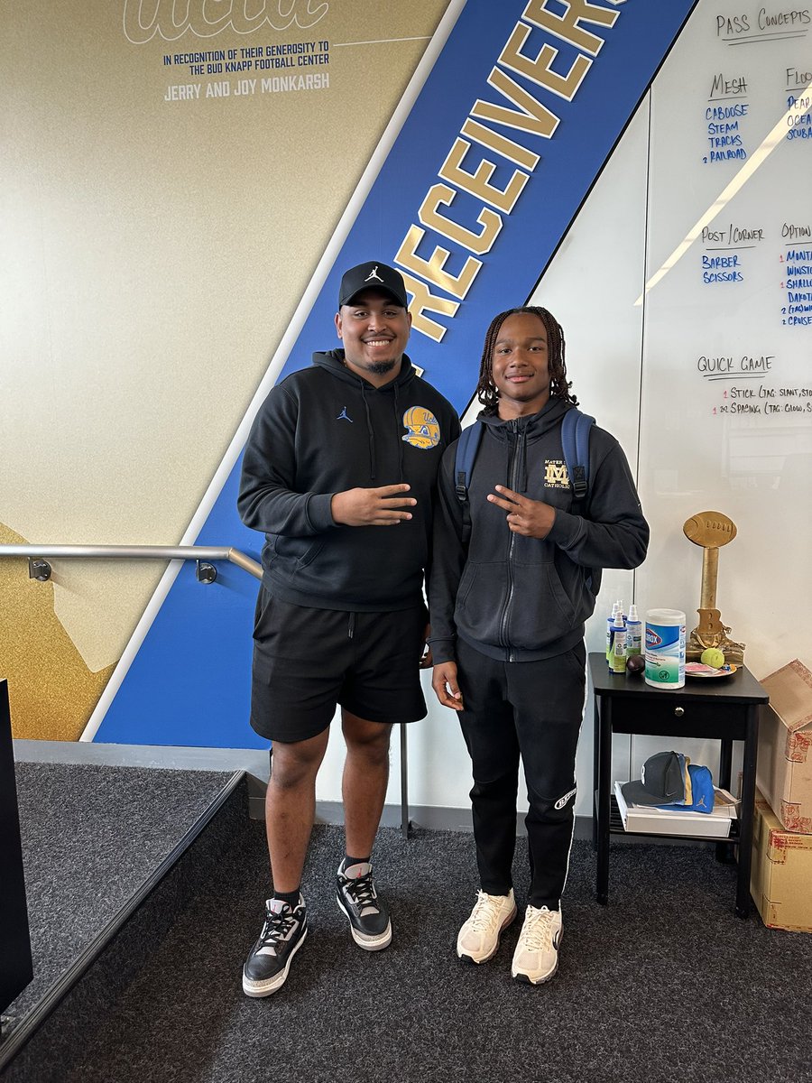 I had an amazing time visiting <a href="/UCLAFootball/">UCLA Football</a>. Big thanks to <a href="/DeShaunFoster26/">DeShaun Foster</a> <a href="/CoachToler/">Burl Toler III</a> and <a href="/toddycenteio/">Coach TD</a> for giving me insight on what it means to be a Bruin.

 #b13ssed #studentath13te