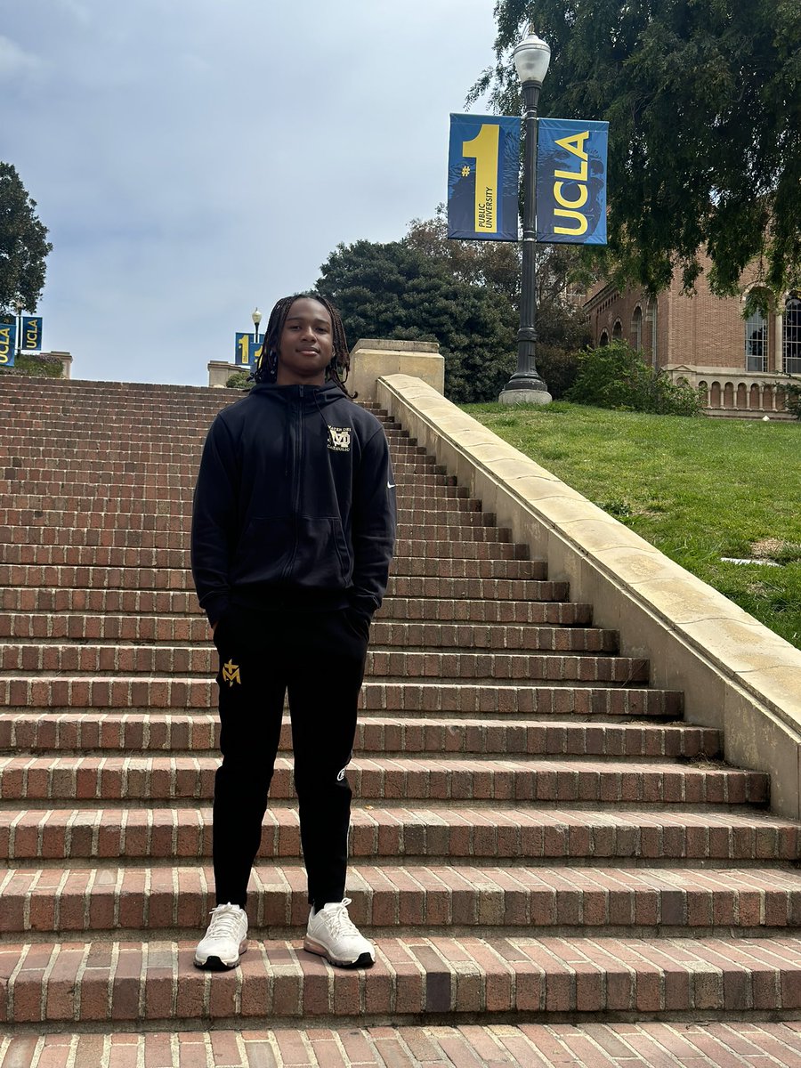 LarellParker's tweet photo. I had an amazing time visiting @UCLAFootball. Big thanks to @DeShaunFoster26 @CoachToler and @toddycenteio for giving me insight on what it means to be a Bruin.
#b13ssed #studentath13te https://t.co/TabEwzizAV