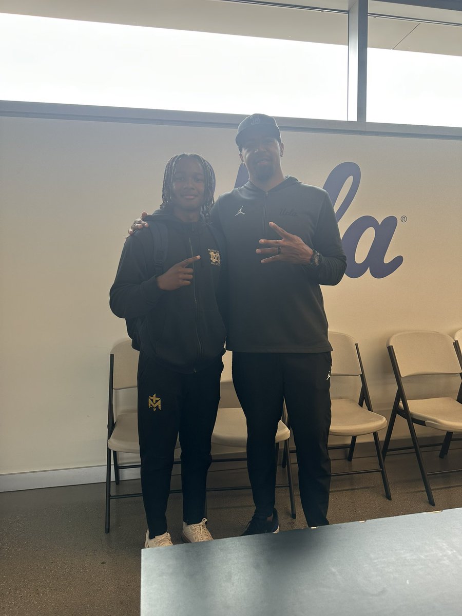 LarellParker's tweet photo. I had an amazing time visiting @UCLAFootball. Big thanks to @DeShaunFoster26 @CoachToler and @toddycenteio for giving me insight on what it means to be a Bruin.
#b13ssed #studentath13te https://t.co/TabEwzizAV