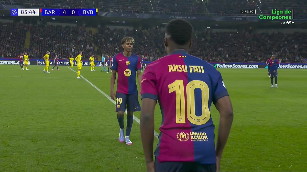 marcos05ruizz's tweet photo. Vuelve Ansu Fati 95 días después. Ansu no jugaba desde la eliminatoria de Copa del Rey frente al Barbastro, hoy tiene algo más de 5 minutos en la eliminatoria de Champions.

Qué bonito es verte de vuelta Ansu. https://t.co/z001B79CkM