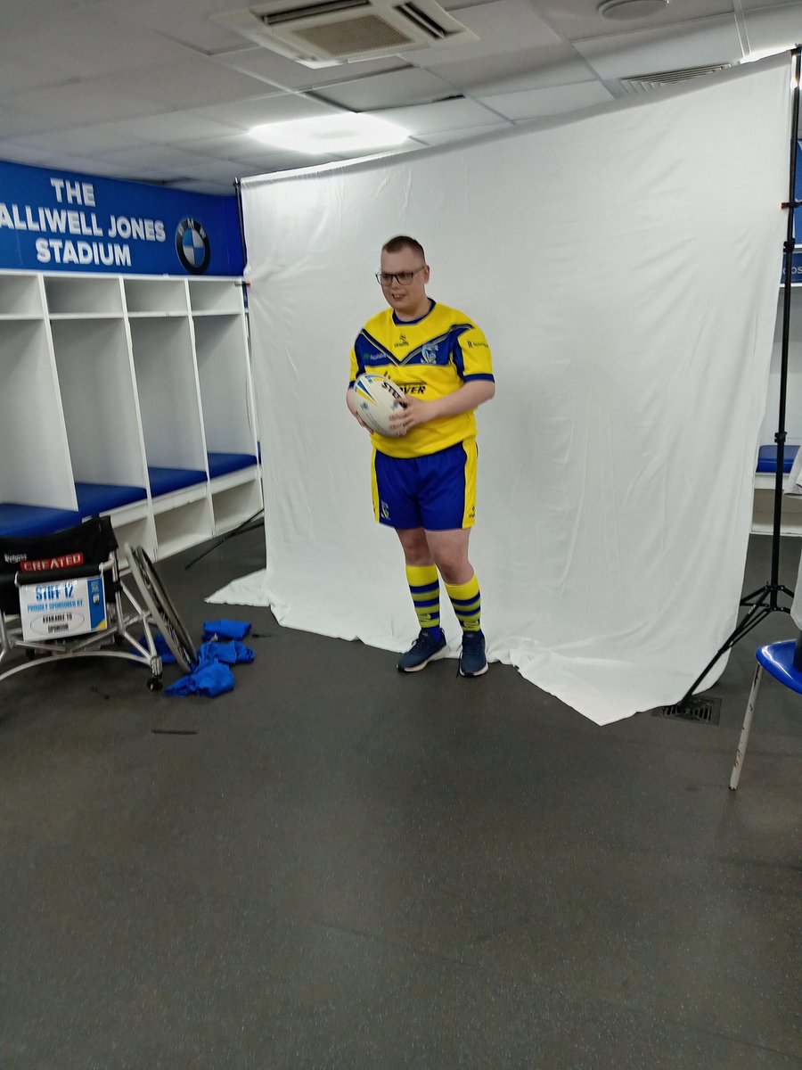 wiganchimp's tweet photo. Media day at @WarringtonRLFC  for the disability section of the club
Sam loves his ldsl team 💛💙💛💙 https://t.co/Xx5MFpuCTA