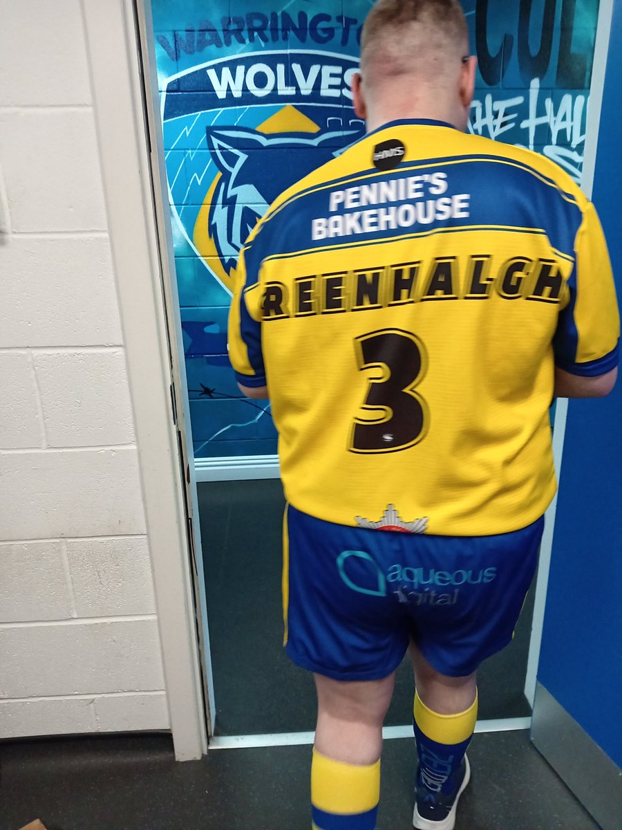 wiganchimp's tweet photo. Media day at @WarringtonRLFC  for the disability section of the club
Sam loves his ldsl team 💛💙💛💙 https://t.co/Xx5MFpuCTA