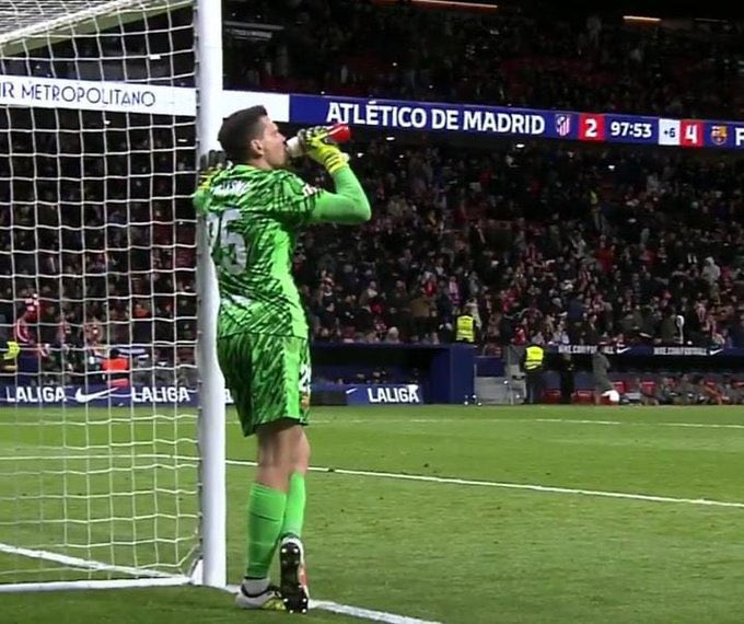 FINAL. 4-0.

El Barça con un pie y medio en semifinales de la Champions.