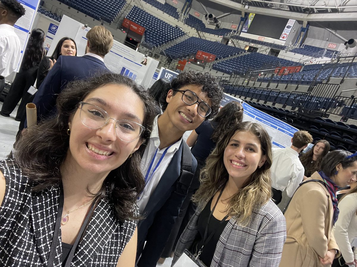 Our happy undergraduate researchers at UF research symposium😆😆😆