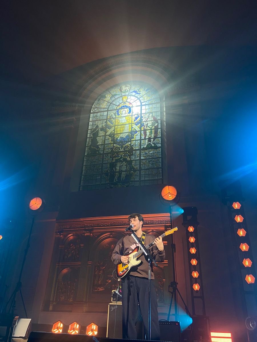 rexedition's tweet photo. i just found this photo, whoever took this is amazing. https://t.co/FAo29LcqJG