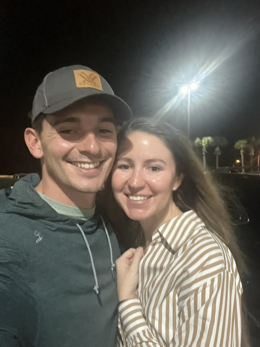 The Army let my husband come home for a break from deployment to take care of me this week 🫶🏼 and my coworkers stepped up for me in bigs ways between helping teach my students and wrapping up field trip planning. Beyond blessed and thankful!