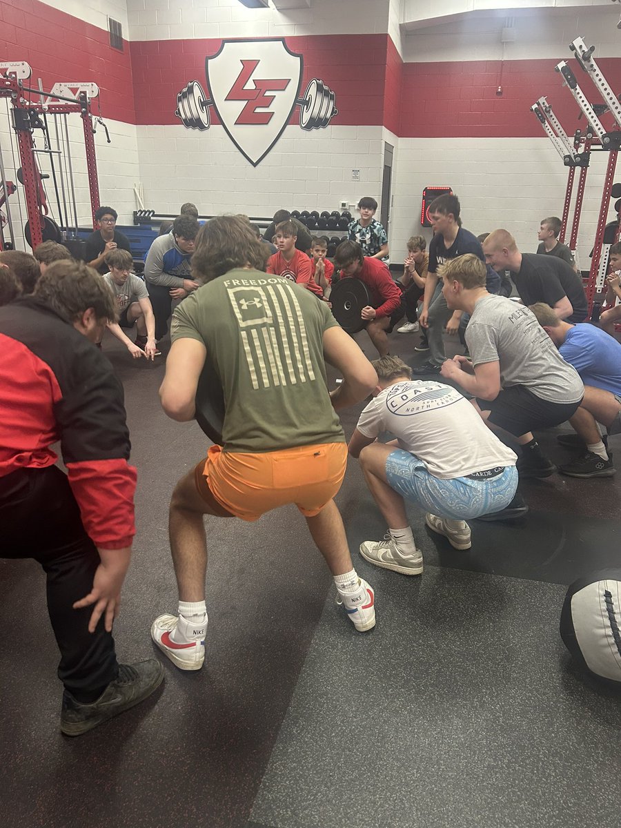 LEBravesFB's tweet image. Work. Together.