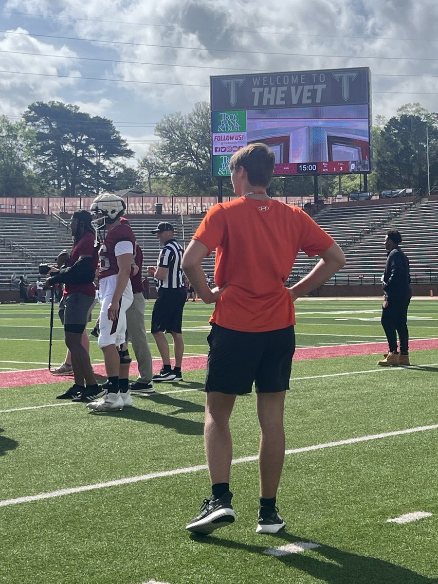 JBkicker96's tweet image. Had a great visit in the Vet Saturday with @TroyTrojansFB learning about the program.  Thanks @TQHancock for the invite and 1-1 conversation.  
@OneOnOneKicking @BucsFootball @RecruitHoover @coachCEnglish @_Mike_McCabe @GHallford_SnC @coachharrell3 @troy_report