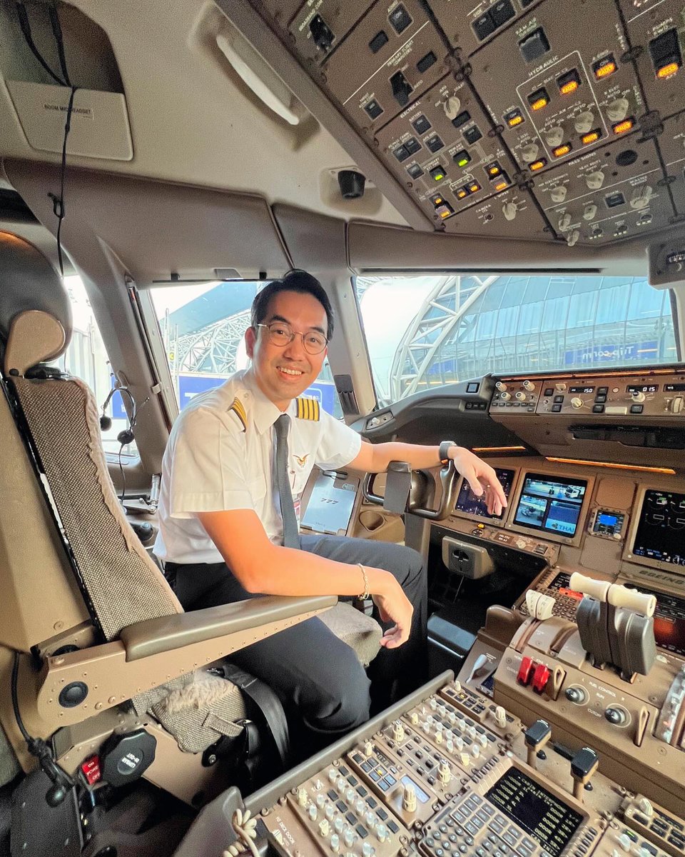 scott_ohjrt's tweet image. Greetings aviation safe landing 🙏 👨‍✈️✈