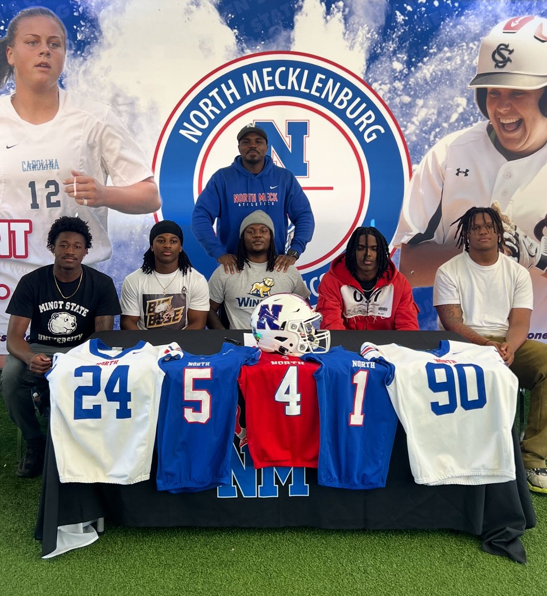 Congratulations to these 5 young men‼️ Headed to the next level, it’s just the beginning for these guys ❤️