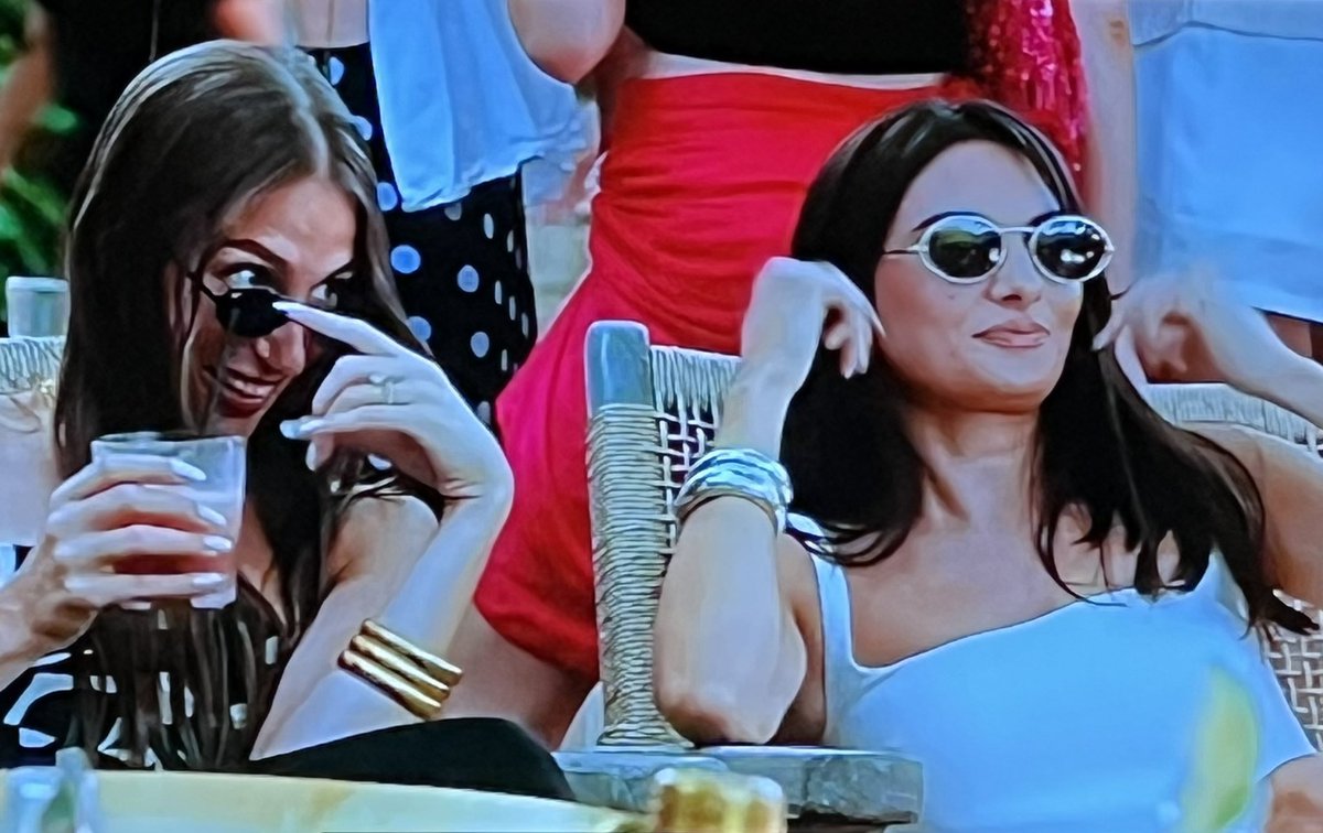 If I send you this, know I’m judging whatever it is you’re doing #SummerHouse