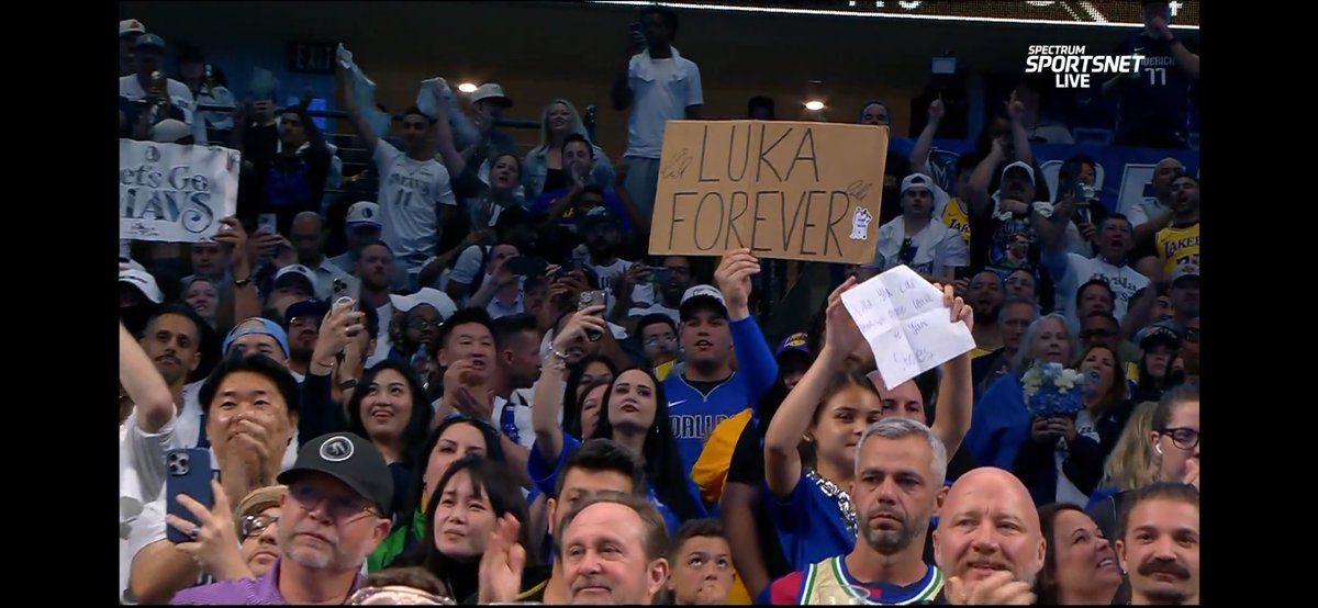 1kjona's tweet photo. luka forever 💔 https://t.co/DSvMNI1QQE