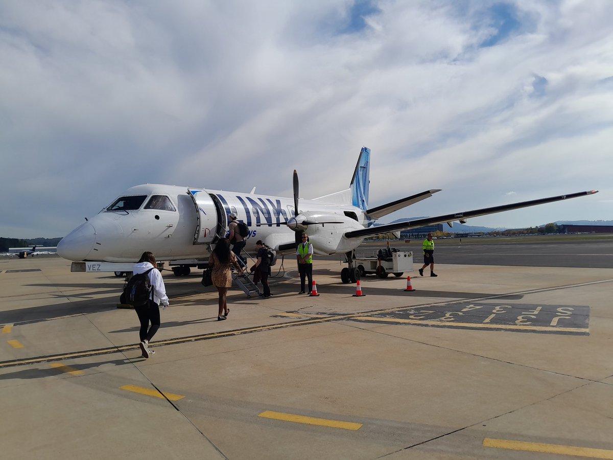 Rowena Ball @Rowena@mathstodon.xyz (@rowenaball) on Twitter photo There is more seat leg room on a <a href="/linkairwaysau/">Link Airways</a> Saab 340B than on an A380, plus the turboprop engine vibrations transmitted through your seat ensure you get a free back massage! There is more seat leg room on a <a href="/linkairwaysau/">Link Airways</a> Saab 340B than on an A380, plus the turboprop engine vibrations transmitted through your seat ensure you get a free back massage!