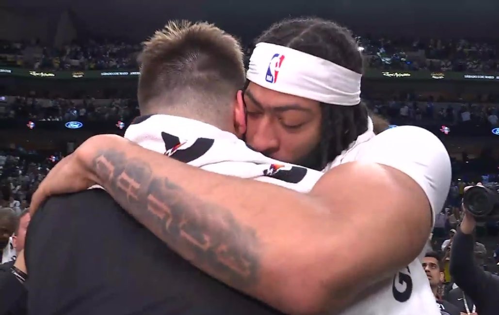 Klutch_23's tweet photo. Anthony Davis and Luka Doncic ❤️ https://t.co/oGttOo9JDO
