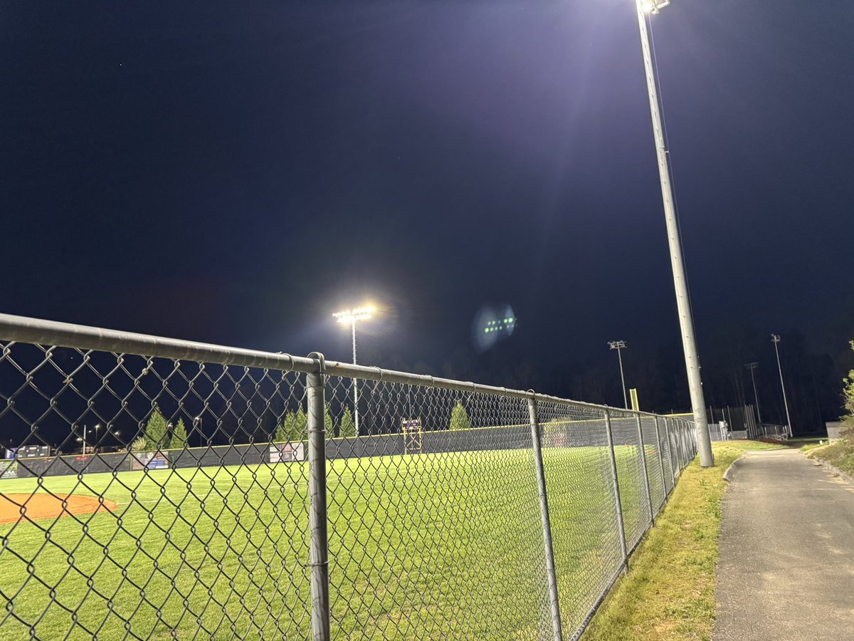 Jacobshadominer's tweet photo. Got the see one last North Henderson Knight classic win for the road! 13-5 in the western mountain 3a conference! https://t.co/mpjrBhp9Km