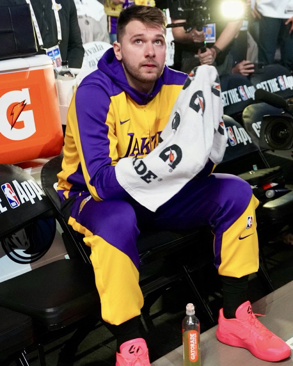 Hoopss's tweet photo. LUKA ON HIS RETURN TO DALLAS

45 PTS 
8 REB 
6 AST 
7/10 3PM https://t.co/ch2tfEMhio