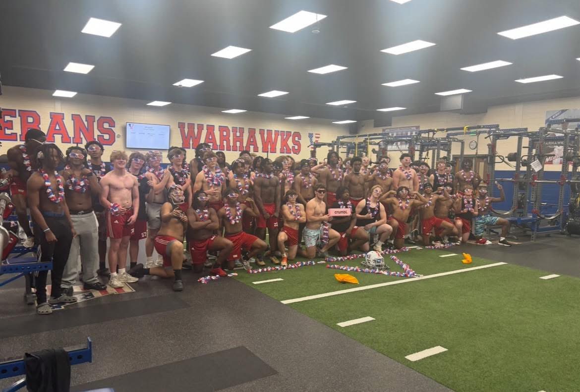 VeteransHS's tweet image. The Warhawks are gearing up for an exciting 2025 football season. Please help our VETERANS FOOTBALL players reach their goal for the Text-a-Thon fundraiser. No amount is too small.

Click here to donate now: 
pay.2adf.com/blitz.aspx?id=…

Let’s Go Warhawks! 🔴🔵