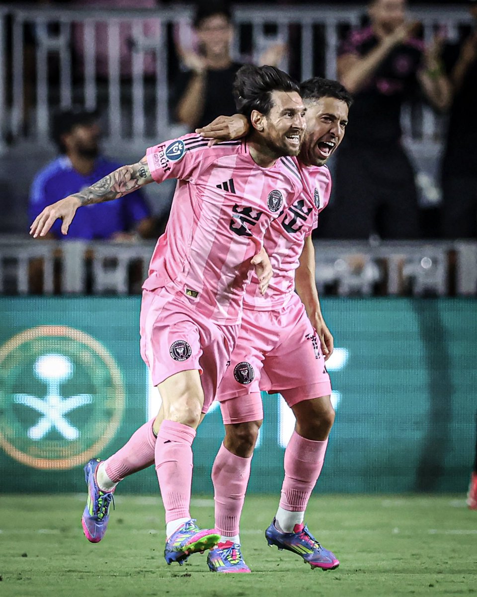ESPNFC's tweet photo. INTER MIAMI SCORE THREE GOALS IN A ROW DOWN 0-2 ON AGGREGATE TO WIN THE TIE 3-2!

TWO OF THEM SCORED BY MESSI! WHAT A COMEBACK 🔥 https://t.co/3tHGLDAFUB